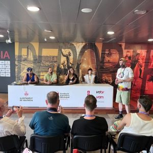 encuentro becados y prensa